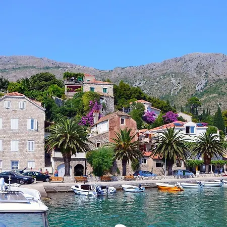 Villa Luxury Layla With Private Pool Near Dubrovnik *