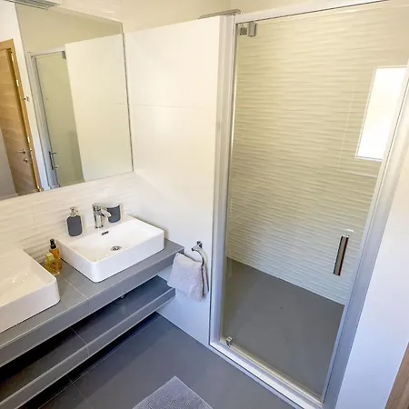 Villa Luxury Layla With Private Pool Near Dubrovnik Ivanica